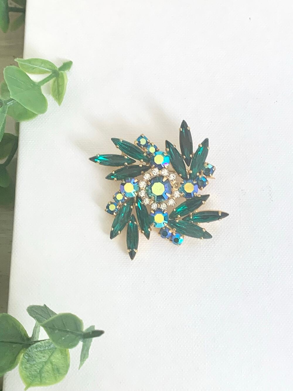 Vintage Emerald Green Aurora Borealis Rhinestone Brooch Mid Century Glam Pin